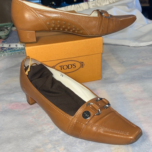 Tod's Shoes - Tod's Tan Leather Loafers with Buckle